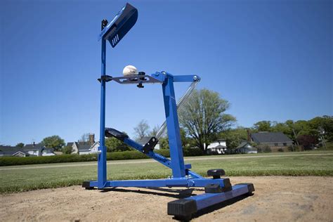 Buy Game Master Louisville Slugger Blue Flame Pro Pitching Machine Online At Lowest Price In