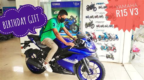 Finally Booked My Dream Bike Yamaha R15 V3 😍 Yamaha The Call Of The Blue Youtube