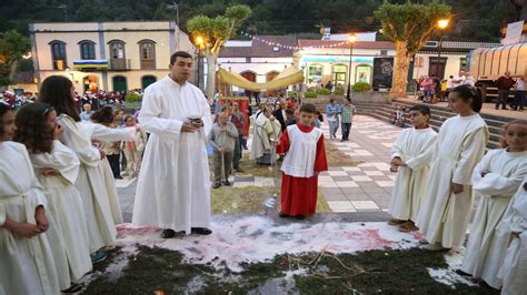 Se Invita A Participar Al Pueblo En El D A Del Corpus Christi En Valleseco