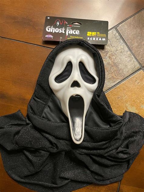 Scream Ghostface Th Anniversary Fun World Collectors Edition Mask W