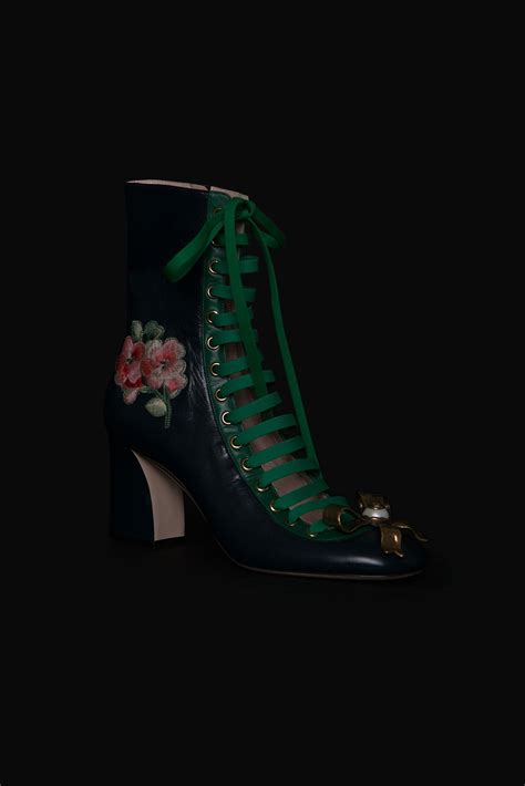 Пять идеальных ботинок на шнуровке | Boots, Shoe laces, Shoes