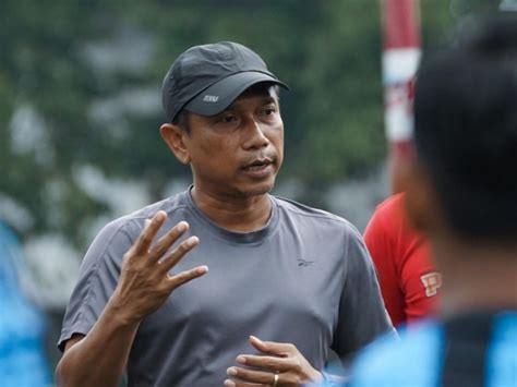 Arema FC Resmi Tunjuk Widodo Cahyono Putro Sebagai Pelatih Kepala