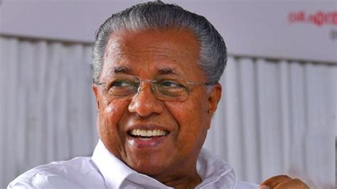 Kerala Cm Flags In First Ever Ship Into Vizhinjam Port Amar Ujala