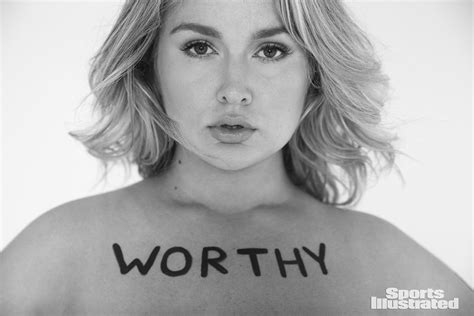 Hunter McGrady Nude TheFappening