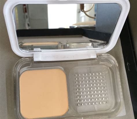 Maybelline Pressed Powder Beauty And Personal Care Face Makeup On