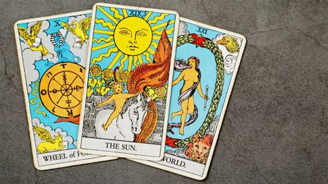 Major Arcana Tarot Card Meanings: 22 Steps (with Pictures)