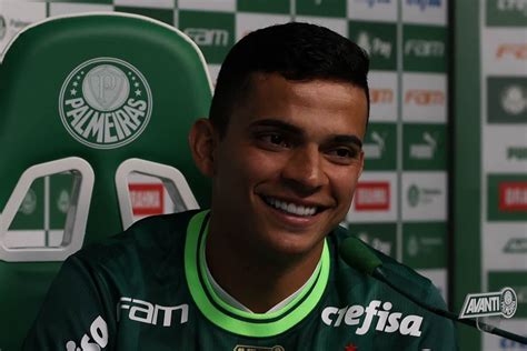 Palmeiras volta ao mercado após lesão de Bruno Rodrigues