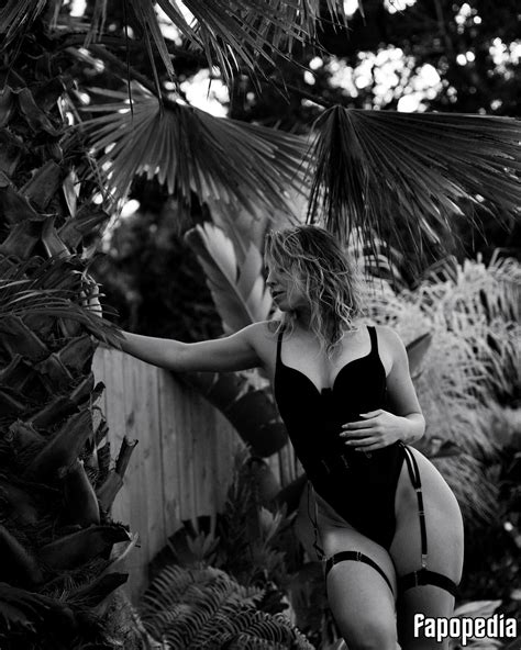 Sarah Senecal Nude Leaks Photo 3489268 Fapopedia