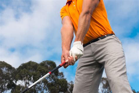 How To Grip A Golf Club In Easy Steps Golf Care Blog