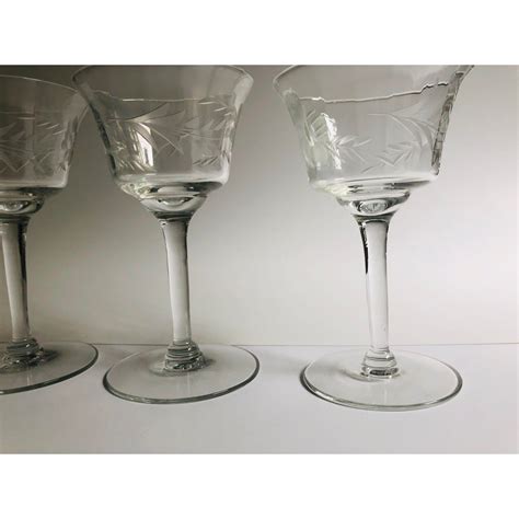 Vintage Etched Floral Design Sherry Glasses Set Of 5 Sherry Glasses