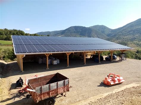 Bâtiment agricole Thoard Réalisations Terre et Lac Solaire