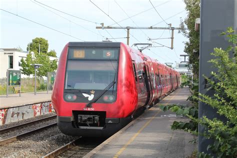 DSB S Bahn Kopenhagen Linie M Alstom LHB Siemens SA 8150 S Bahnhof