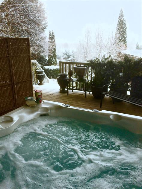 Winter Beachcomber Hot Tub Shot #beachcomberhottubs #hottubs # ...