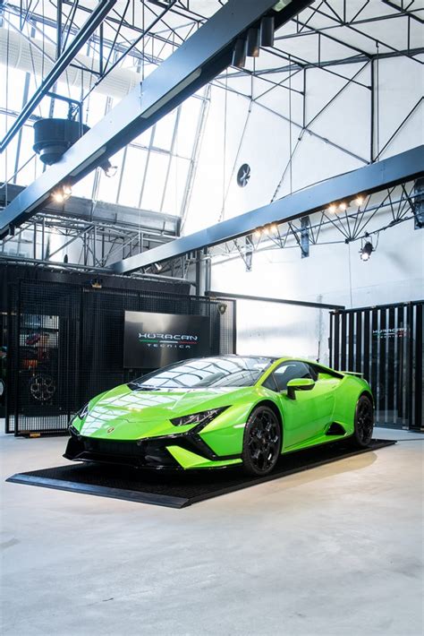 Automobili Lamborghini Presents The New Hurac N Tecnica To Its