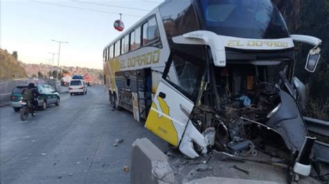 Accidente De Bus Interdepartamental En La Autopista La Paz El Alto Deja Una Persona Fallecida