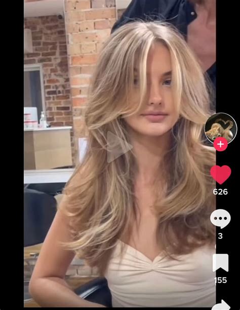 Dark Blonde Layered Hair With Curtain Bangs Blonde Layered Hair Blonde Hair With Bangs Dark