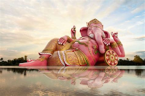 The Story Of Hinduism S Elephant Headed Deity Ganesh And How To Call