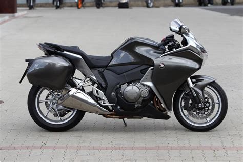 Fahrbericht Honda Vfr F Hightech Tourer Magazin