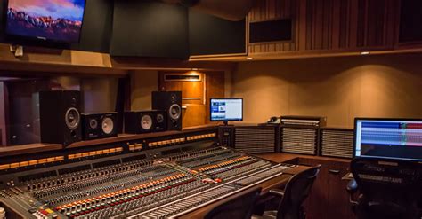 7 Best Recording Studios In Los Angeles 2025 - Music Industry How To