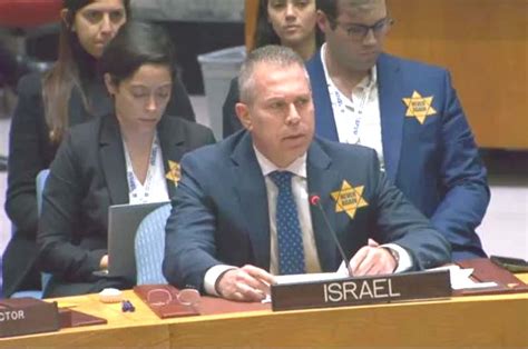 Israel's Ambassador to the UN Wears Nazi-era Yellow Star as He Slams UN ...