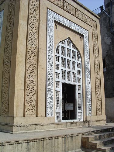 PakistanPaedia - Qutab ud Din Aibak's Tomb-Lahore