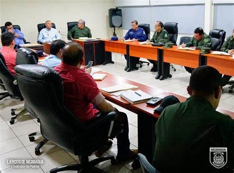 Autoridades Del Poder Electoral El Ejército Y La Policía Afinan