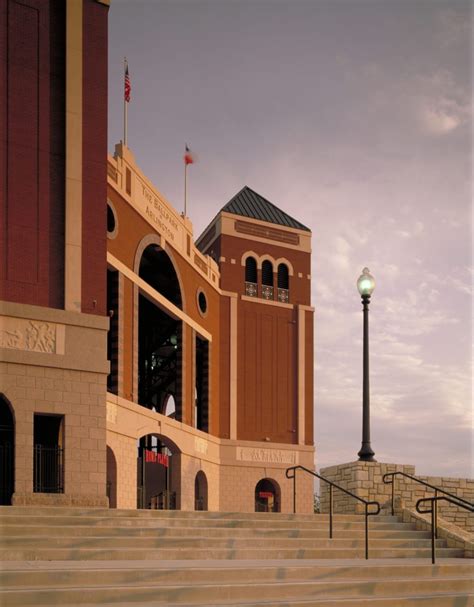 Texas Rangers Ballpark in Arlington - David M. Schwarz Architects, Inc.