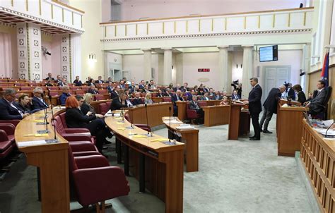 Saborski Zastupnici O Prijedlogu Vlade Za Obuku Ukrajinskih Vojnika U