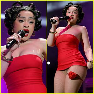 Ice Spice Dresses As Betty Boop For Iheart Powerhouse Performance