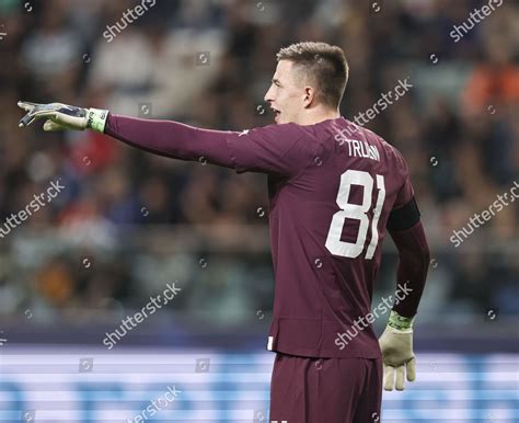 Shakhtar Donetsk Goalkeeper Anatoliy Trubin Editorial Stock Photo