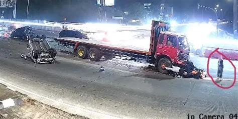 Naas Kecelakaan Truk Rem Blong Di Exit Tol Bawen Tewaskan 3 Orang