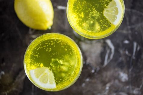 Refreshing Limoncello Champagne Cocktail Recipe With Ginger Liqueur