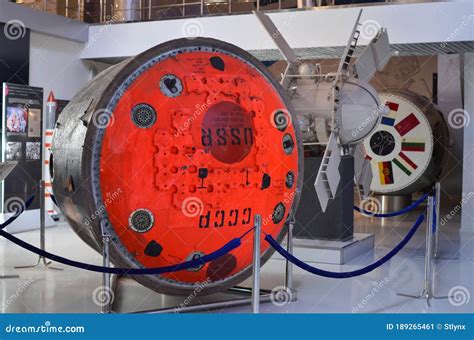 Soyuz Capsule in Moscow Museum of Cosmonautics Editorial Photo - Image ...