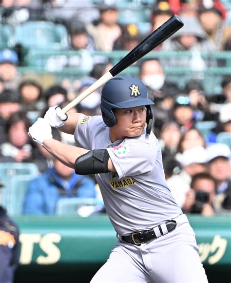 【センバツ】青森山田の5番吉川勇大が木製バットで左前打 甲子園に快音響かせる センバツ写真ニュース 日刊スポーツ