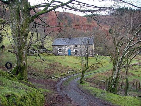 Bron-Yr-Aur – Machynlleth, Wales - Atlas Obscura