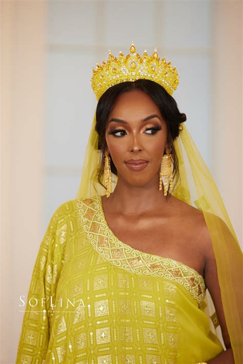Yellow Tiara Soflina