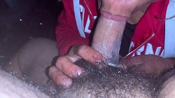 Une Prof Sexy Suce Et Baise Un L Ve Dans Une Voiture Xvideos