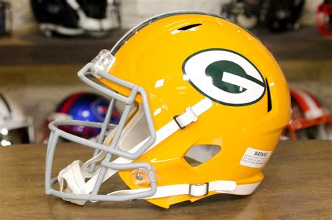 Green Bay Packers Riddell Speed Replica Helmet - 1961-1979 Throwback ...