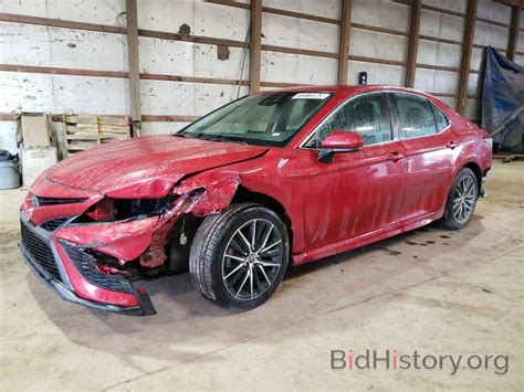 Report 4t1g11ak5mu488406 Toyota Camry 2021 Red Gas Price And Damage