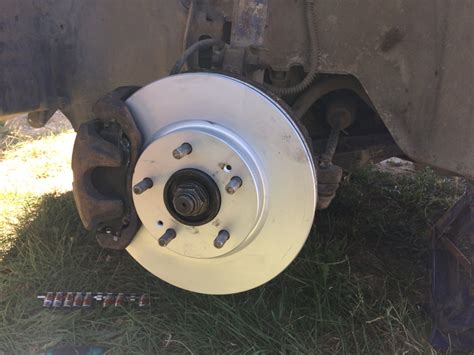 Замена тормозных дисков Nisshinbo 3030 — Mitsubishi Lancer IX, 2 л ...