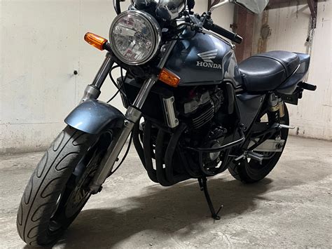 Купить б у Honda CB 400 Super Four карбюратор 6 передач в Екатеринбурге серый naked bike 1998