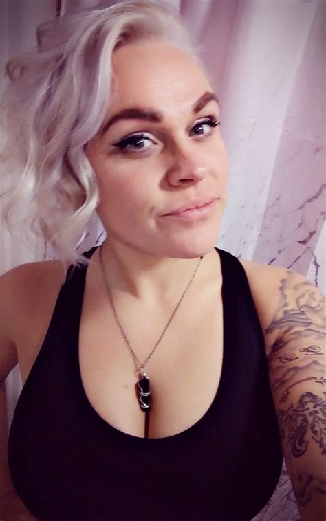 Platinum Blonde Pixie Platinum Blonde Pixie Blonde Pixie Platinum Blonde