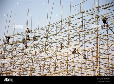 Thailand Boat Builder Hi Res Stock Photography And Images Alamy