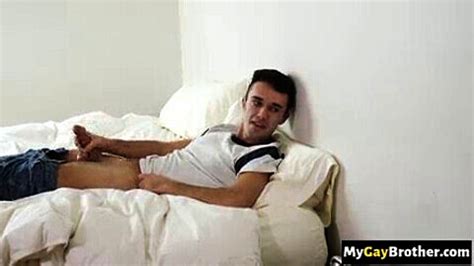 Zwillinge Porno Videos Mit Notgeilen Gay Kerlen Auf SexGayVids