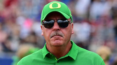 Oregon coach Mike White accepting job at Texas - ESPN