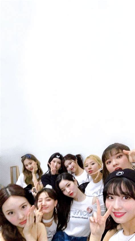 Twice Kpop Jype Nayeon Jeongyeon Momo Sana Jihyo Dahyun Chaeyoung Tzuyu