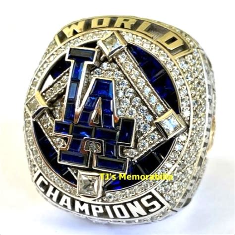 Baseball Championship Rings - Buy and Sell Championship Rings