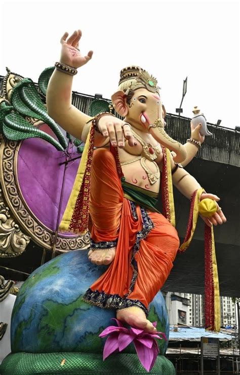 Devotees in Mumbai welcome Lord Ganesha ahead of Ganeshotsav