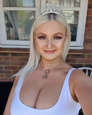 Zandra Zandra Porn Pic