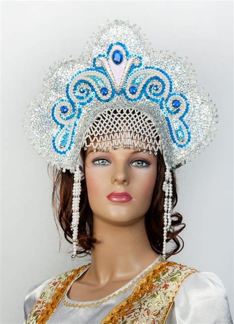 Русский кокошник